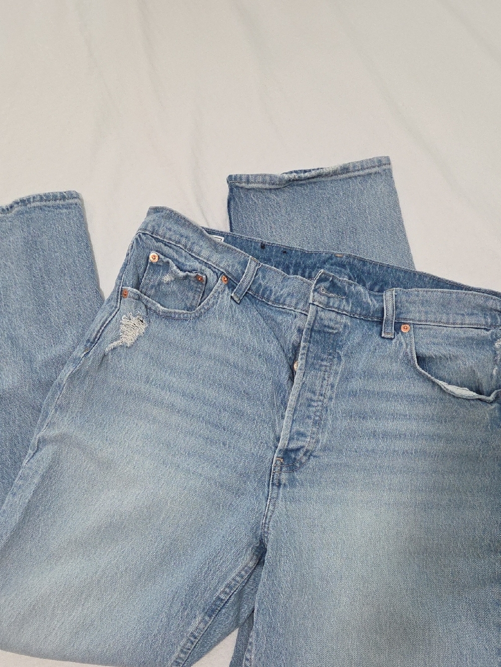 GAP Cheeky Straight High Rise Jeans in Light Blue